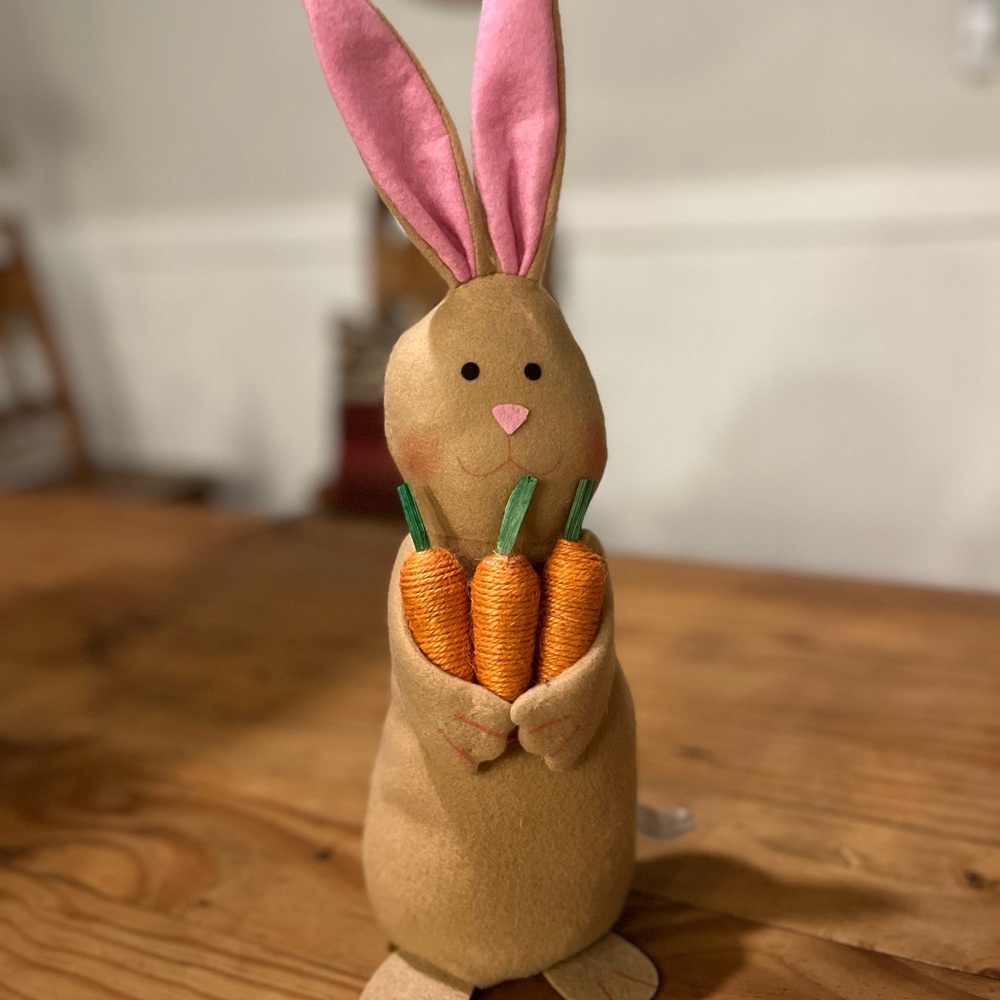 Easter Tan Bunny with Carrots and Tail